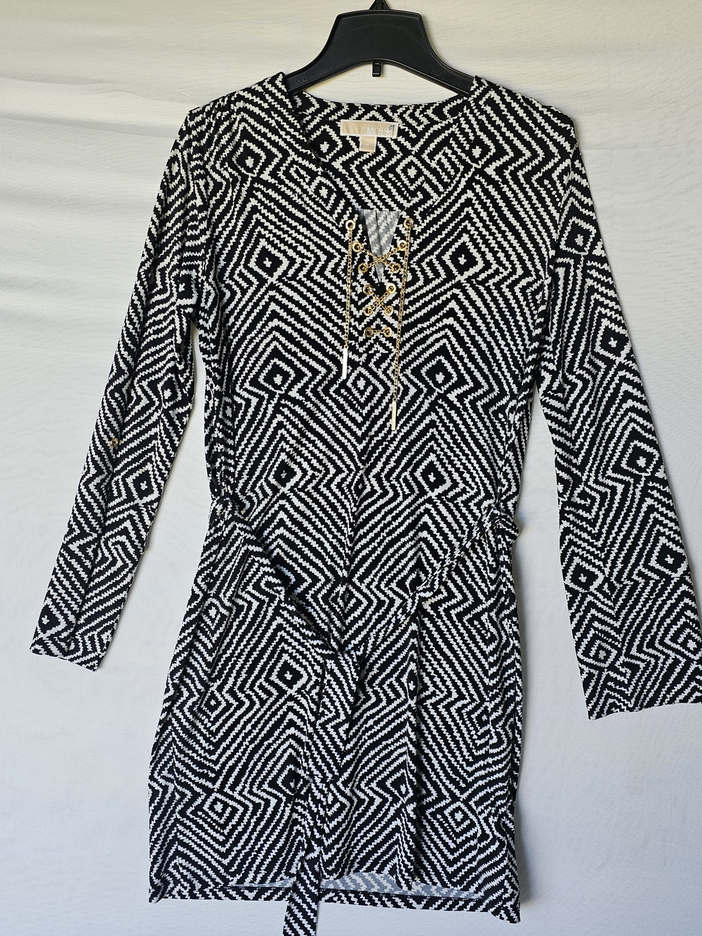 MICHAEL Michael Kors Black and White Geometric Lace-Up Long Sleeve Dress - Picture 16 of 16